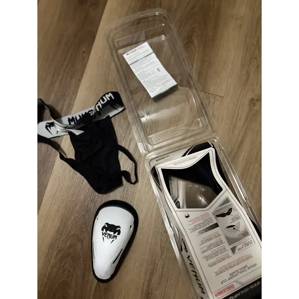 Venum Challenger Groin Guard & Cup Set Men’s Size Medium Black White MMA Boxing